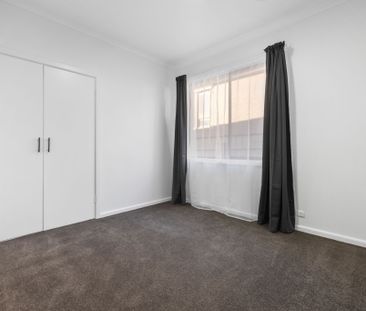 19 Arthur Street, Crestwood NSW 2620 - House For Rent | Domain - Photo 6