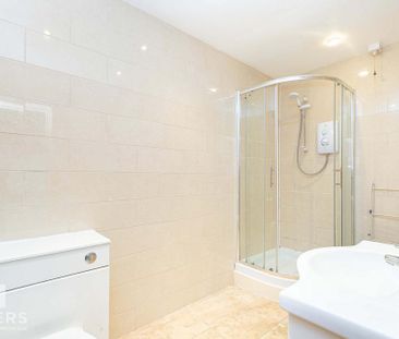 Studio to rent - Photo 6