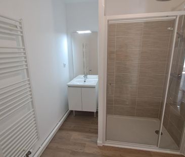 Location Appartement 2 pièces 43m² FLEURY SUR ORNE 14123 - Photo 3