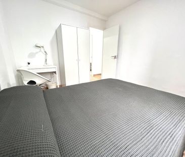 Calle León, Getafe, Community of Madrid 28903 - Photo 2