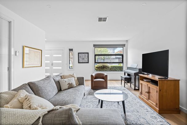 Spacious family living in a prime Strathmore setting - Photo 1