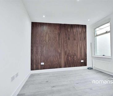 Mill Avenue, Uxbridge, UB8 - Photo 3
