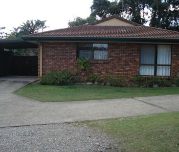 Neat and tidy - 3 Bedroom Stand Alone House in a Complex - Photo 4