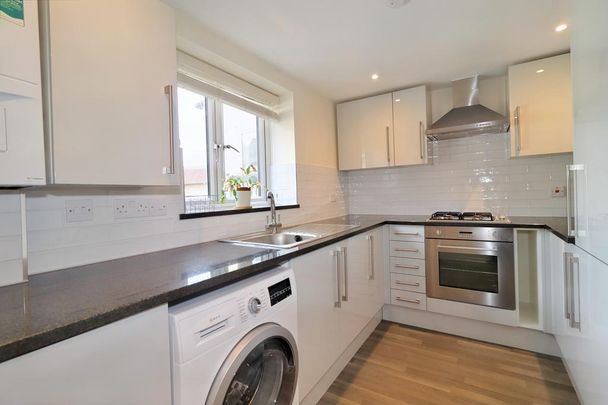 3 bedroom apartment to rent - Photo 1