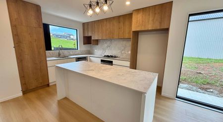 Low maintenance in popular Pukekohe - Photo 4