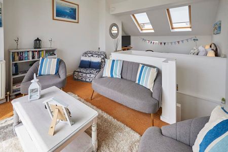 Overton Terrace - Photo 4