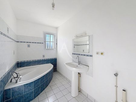 Location Maison 4 pièces 108m² SAUMUR 49400 - Photo 3