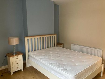 2 Railway View, Dunmurry, Belfast, BT17 9ET - Photo 4