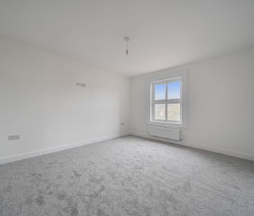 3 bedroom detached house to rent - Photo 5