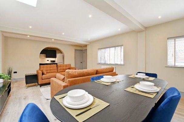 2 bedroom flat to rent - Photo 1