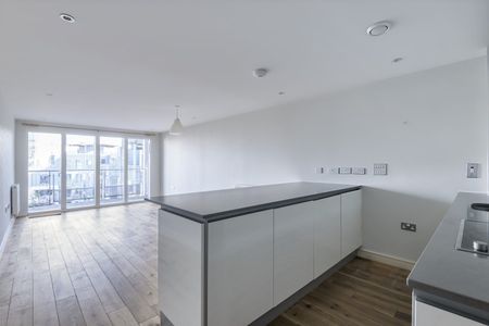 Seren Park Gardens, London, SE3 - Photo 2