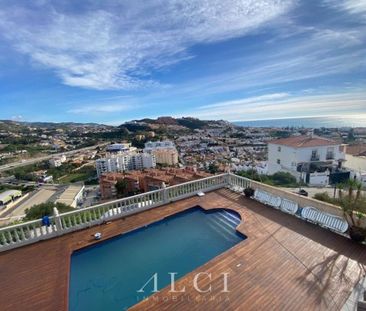 4 room luxury Villa for rent in Rincón de la Victoria, Andalusia - Photo 1