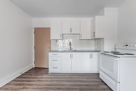 For Lease - 388 Palmerston Boulevard Unit# 2A, Toronto, Ontario - Photo 5