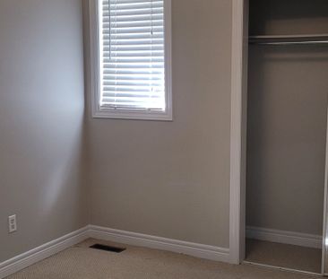 For Lease - 98 Marycroft (Upper) Court, Brampton, Ontario - Photo 1