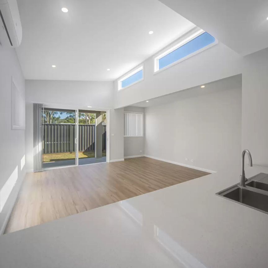 Waiting for You - Photo 1