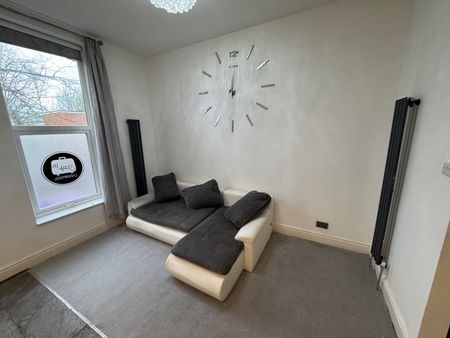 1 Bed Flat, Sheil Road, L6 - Photo 3