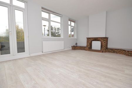 3 bedroom maisonette to rent - Photo 3