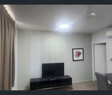 Modern Fully Furnished Moranbah Unit for Lease – Available Now - Photo 1