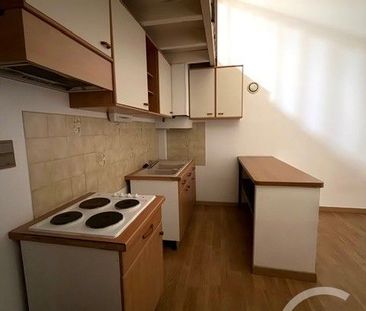 Location Appartement 2 pièces 41m² BRESSOLS 82710 - Photo 3