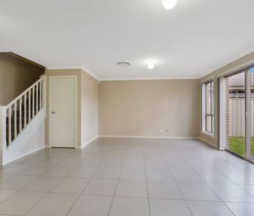 Spacious Family Home - Photo 2