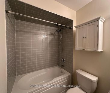 For Lease - 100 Dufay Road Unit# 28, Brampton, Ontario - Photo 4