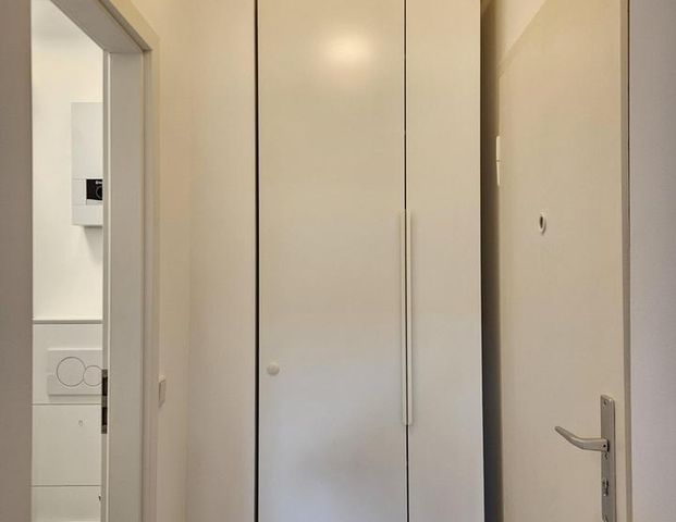 Erstbezug nach Sanierung, Teilmöbliert in zentraler Lage - Foto 1