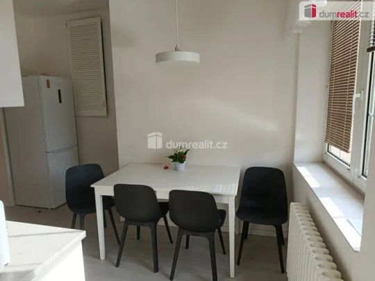 Velmi pěkný byt 2+1 po rekonstrukci, Praha 6 – Liboc - Fotografie 1