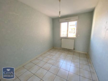 Location Appartement 3 pièces 84m² LE MANS 72000 - Photo 2