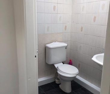 2 Bed Terraced House, Romley Street, L4 - Photo 2