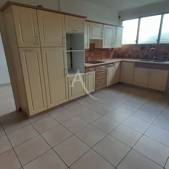 Location Maison 110.34m² 4 pièces Fort de france - Photo 1