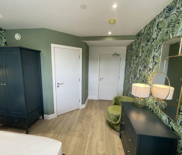 1 bedroom in a house share to rent - Photo 4