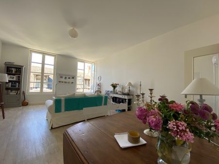Location Appartement 3 pièces 76m² SAUMUR 49400 - Photo 2