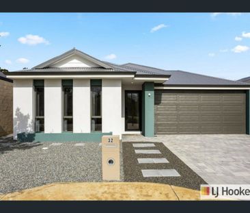 18 Morrit Way, Parmelia, WA 6167 - Photo 1