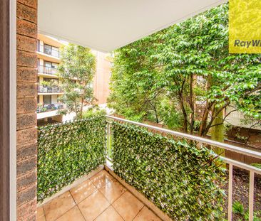 Peaceful & Private Two-Bedroom Unit in a Leafy Setting - Photo 6