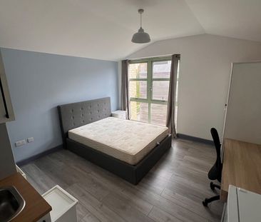 Studio Flat, Clapham, SW4 - Photo 2