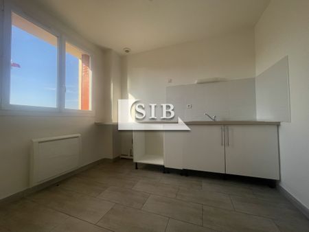 Location Appartement 4 pièces 76m² MONTLHERY 91310 - Photo 4