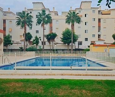 Piso de alquiler en Avenida Manuel Mena Palma, 4, Cortijo Torrequeb... - Photo 5