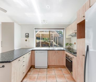 69 Goldsbrough Road, Taringa QLD 4068 - House For Rent - $950 | Domain - Photo 2