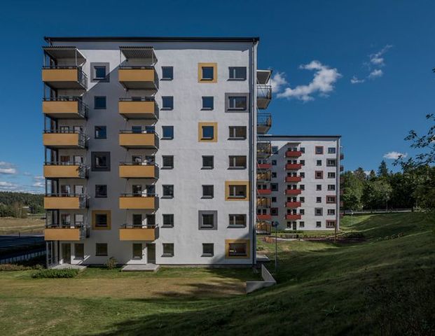 Valsta gårdsväg 14 - Photo 1