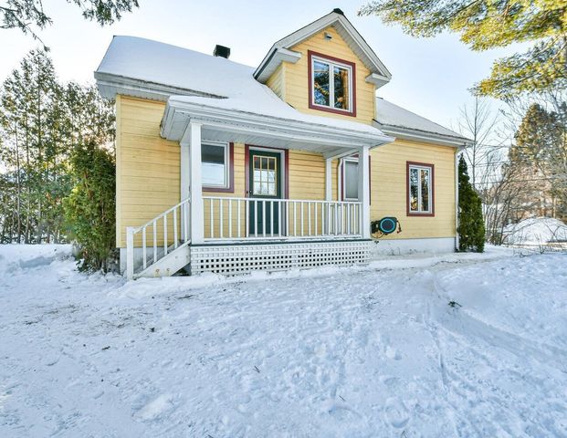 À louer / Maison à étages - Photo 1