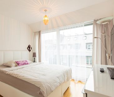 Möbliertes 2-Zimmer-Apartment mit Terrasse in der Innenstadt Zürich - Photo 2