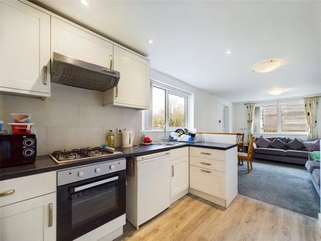 1 bedroom flat to rent - Photo 2