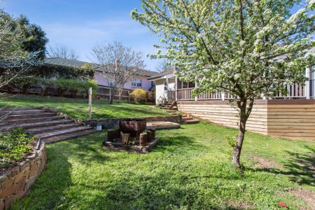 Charming Family Home with Retro Character in Yass - Photo 5