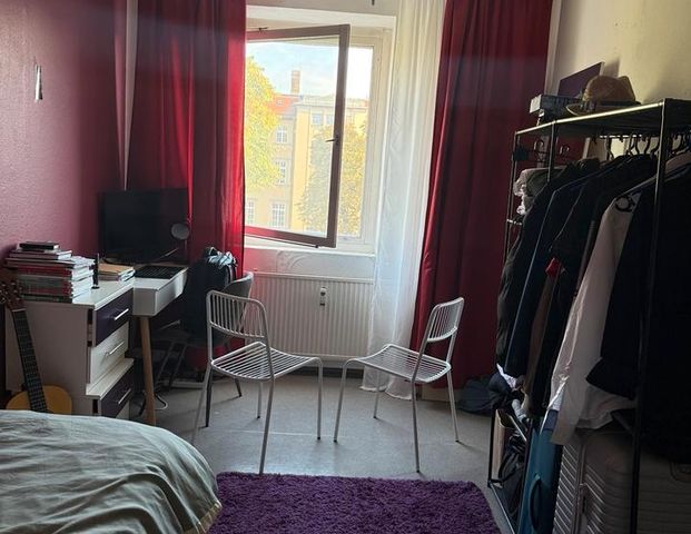 Eine Zimmer in 2 Zimmer Wohnung. WG - Photo 1