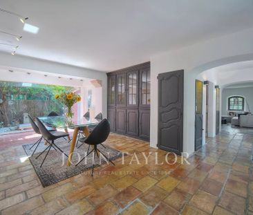 Maison à louer Mougins, Cote d'Azur, France8 500 EUR / Mois - Photo 5