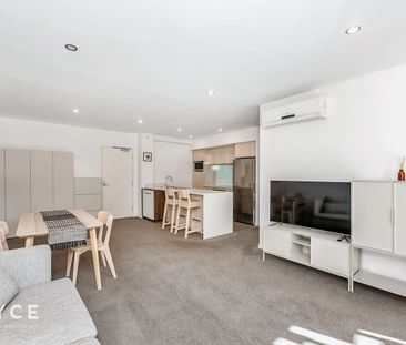 Inner City Living! - Photo 1