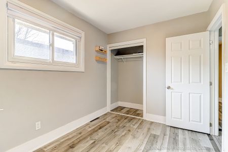 For Lease - 962 Willowdale Avenue Unit# Upper Level, Oshawa, Ontario - Photo 5