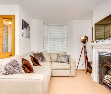 4 bedroom terraced house to rent - Photo 2