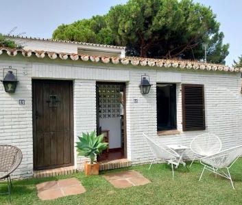 Holiday rental property, non-permanent residence contract (non-rene... - Photo 3