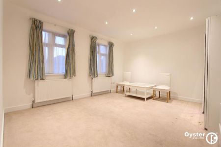 3 bedroom flat to rent - Photo 3